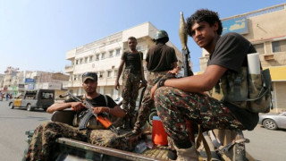 Yemen war: Ceasefire takes effect in Hudaydah after skirmishes