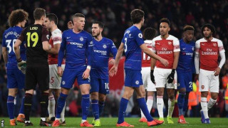 Arsenal 2-0 Chelsea: Maurizio Sarri says Blues players 'difficult to motivate'