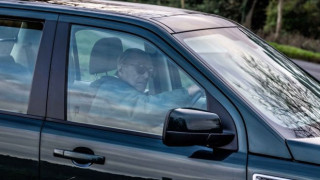 Police speak to Prince Philip for not wearing seat belt