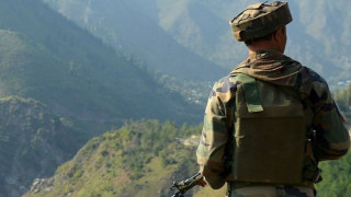 India 'strikes Kashmir militants in Pakistani territory'