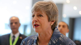 Brexit news: Lawyers blow hole in plan for short extension favoured by May in order to pass her deal