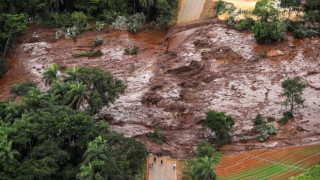 Brumadinho dam collapse in Brazil: Vale mine boss leaves