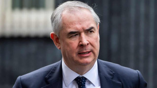 Geoffrey Cox accused of 'sitting on' Airbus subsidiary corruption case