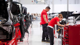 Tesla: production slows amid rocky start to the new year