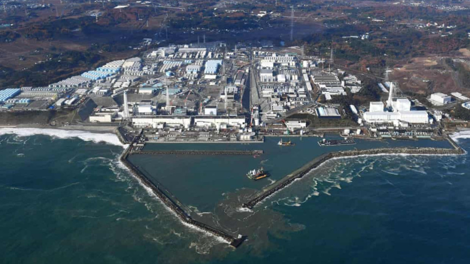 Fukushima disaster: first residents return to town next to nuclear plant