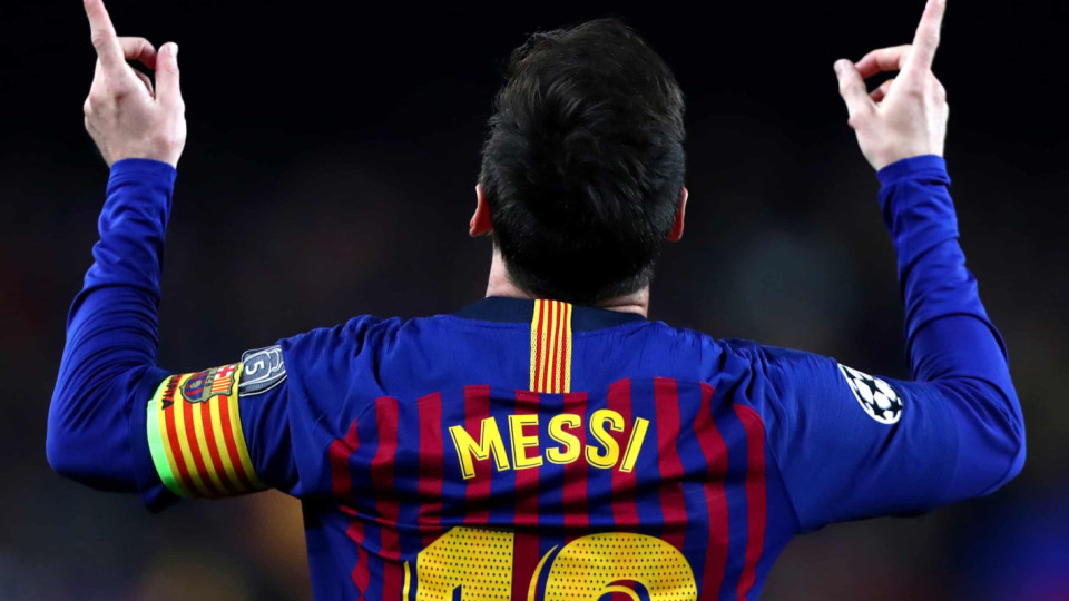 Lionel Messi’s one-man show draws curtain on Manchester United dreams