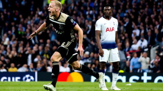 Donny van de Beek presses pause before delivering telling blow for Ajax