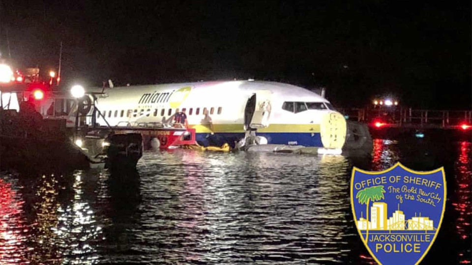 Passengers escape after plane skids off runway into river in Jacksonville, Florida