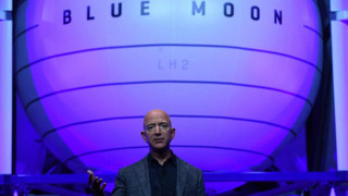 Blue Origin: Bezos company aims to take people to moon by 2024