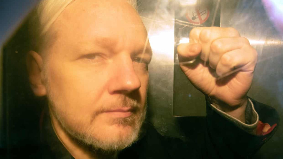 Sweden reopens rape case against Julian Assange