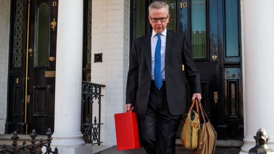 Michael Gove: Tory leadership candidate 'deeply regrets' taking cocaine