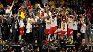 NBA Finals: Toronto Raptors beat Golden State Warriors to win first title