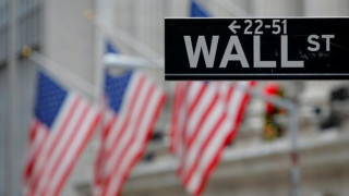 Pandemic on Wall Street causes rising levels … of bonuses