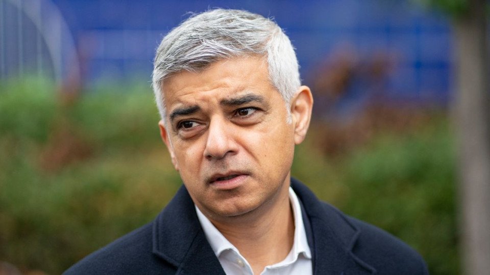 London mayor declares ‘major incident’ to help Covid-hit hospitals