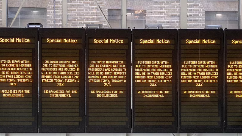 Trains in UK Cancelled Due to the Heawave