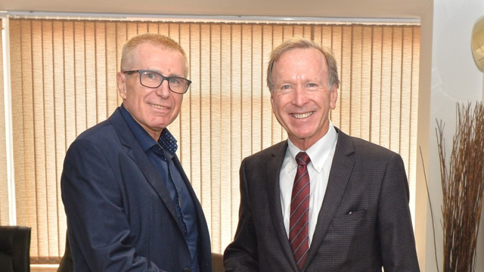 Hristo Kovachki Has Met With Neil Bush and Global Technological Leaders